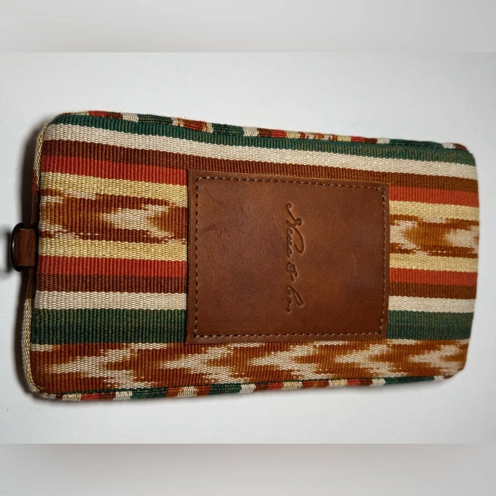 Beautiful Nena & Co pouch